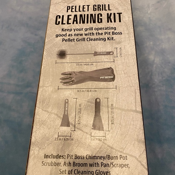 Black Pellet Grill Cleaning Kit - Picture 3 of 6